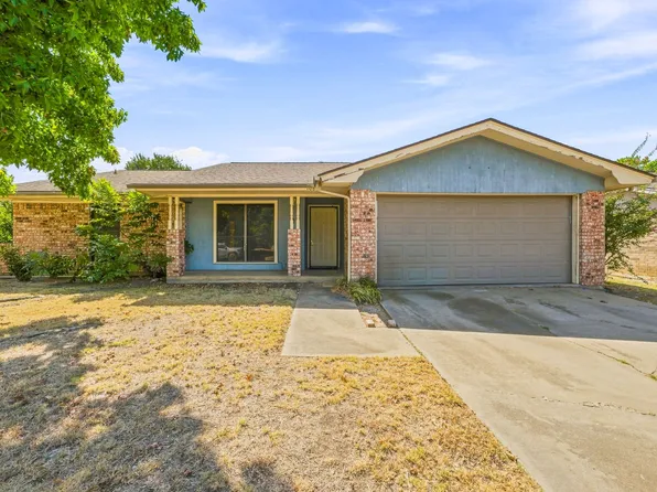 108 Sharp Dr, Stephenville, TX 76401