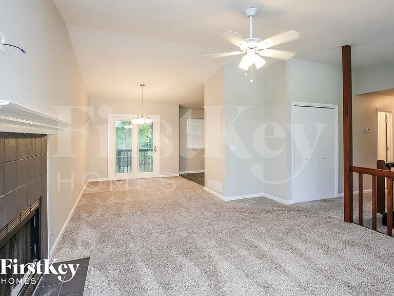 1121 Danube Trl — Photo 6