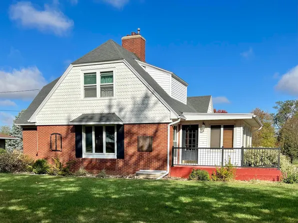 905 10th Ave, Ackley, IA 50601