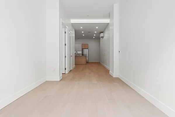 Rented by Nooklyn NYC LLC | media 7