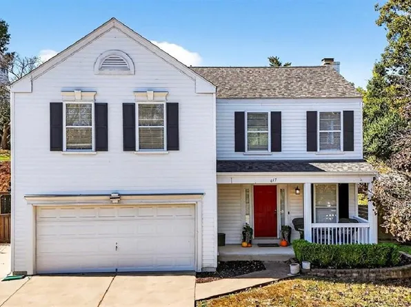 647 Cascade Lake Ct, Ballwin, MO 63021