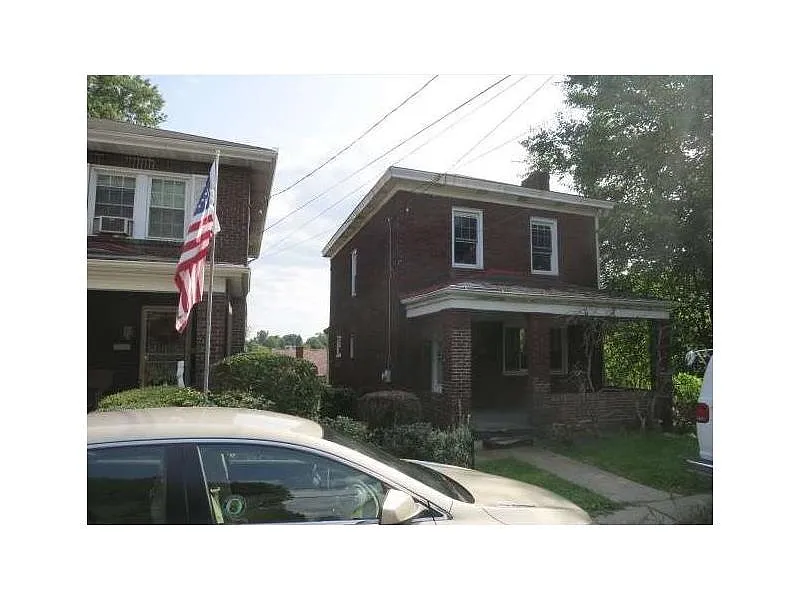 7272 Somerset St photo 1