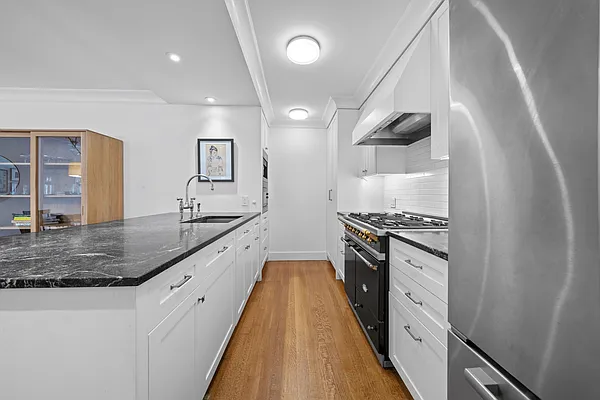 Sold by Hauseit LLC | media 11