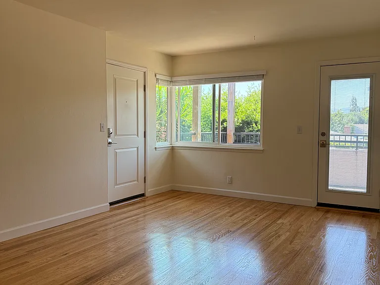 1261 Normandy Way #4 — Photo 13