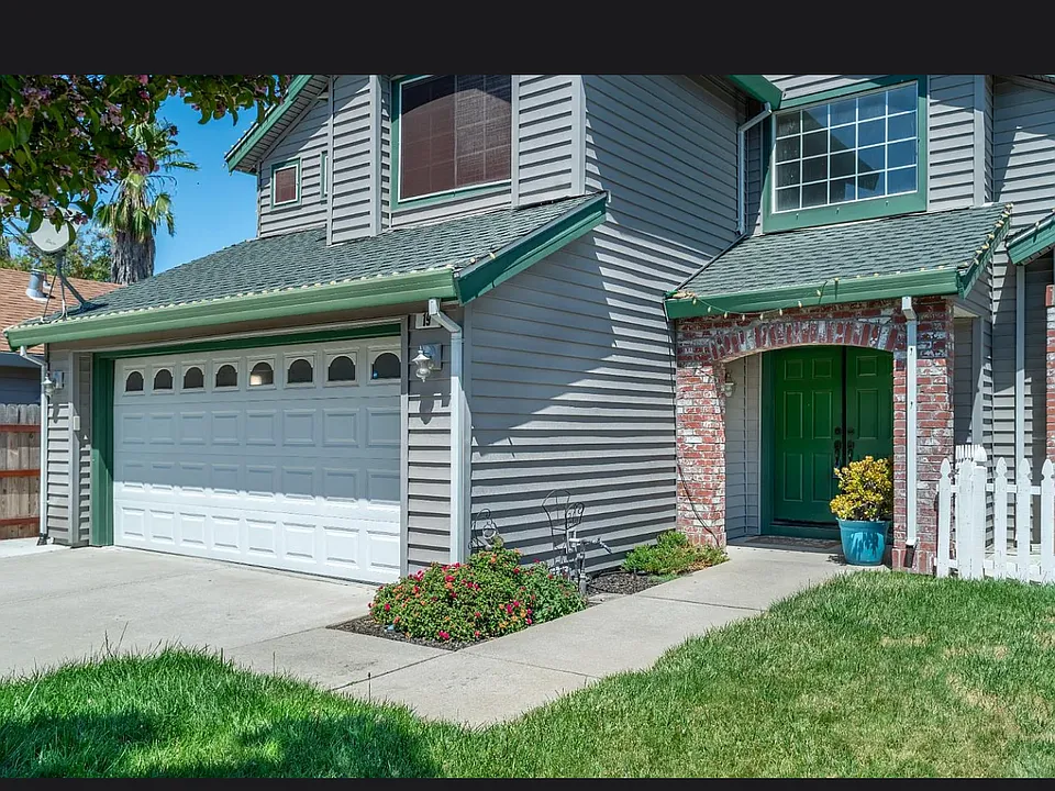 19 Hallwood Ct