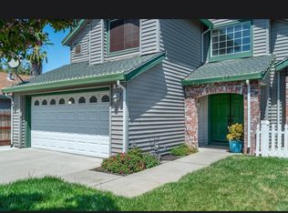 19 Hallwood Ct, Sacramento, CA 95823