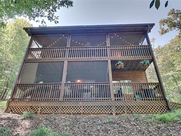 3rd image of 16 Berry Ct #1-9595