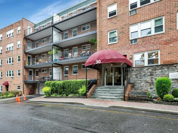 30 Pearsall Avenue #2K, Glen Cove, NY 11542