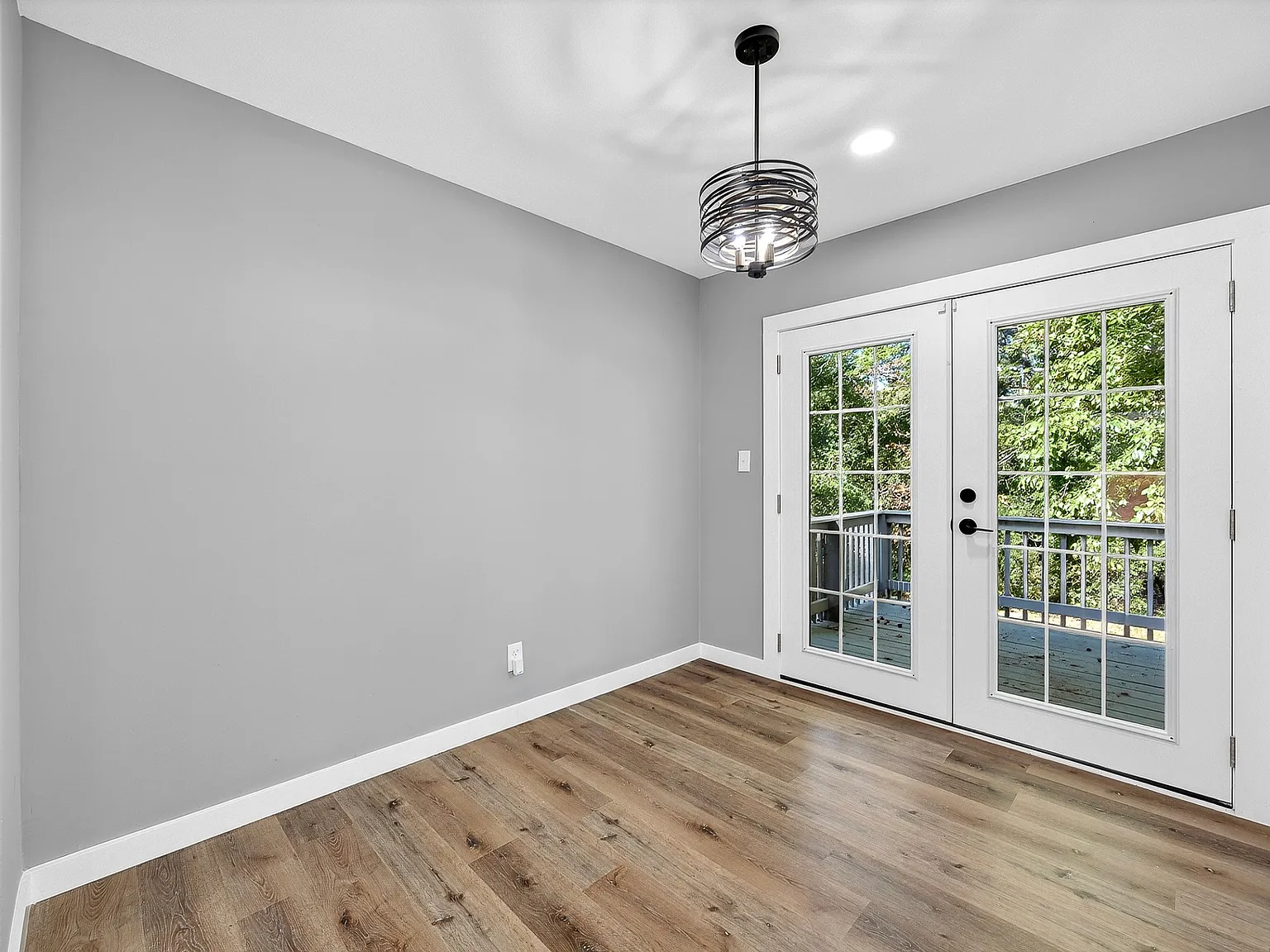 4 bed, 1978 sqft, $2,800 — Photo 4