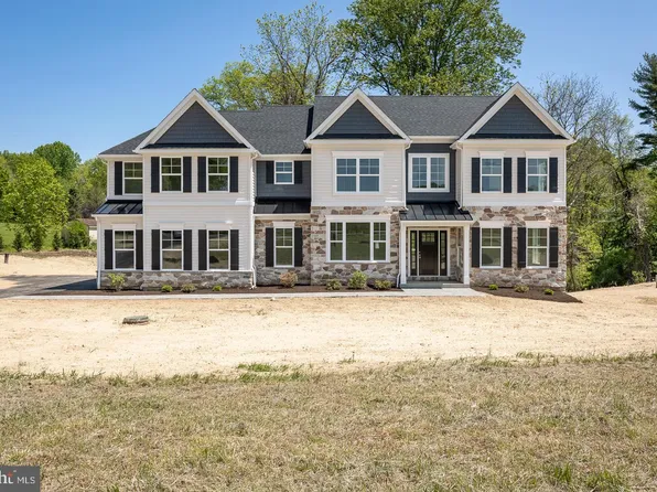 1051 E Glenhall Rd, Kennett Square, PA 19348