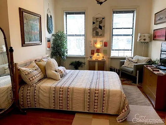 Rented by City Connections Realty | media 10