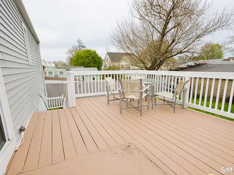 765 Birmingham St — Photo 15