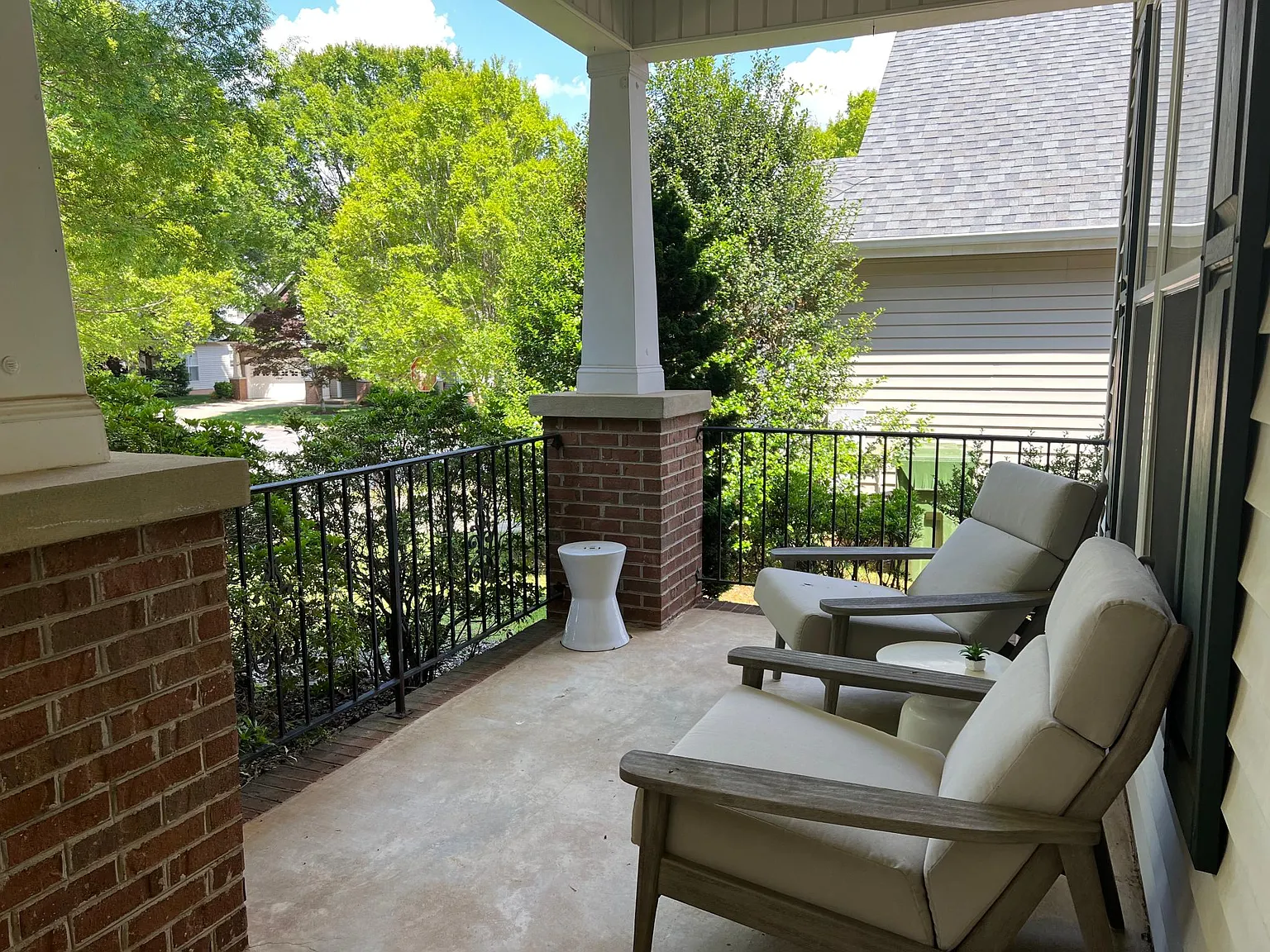 1404 Kenton Lane — Photo 4