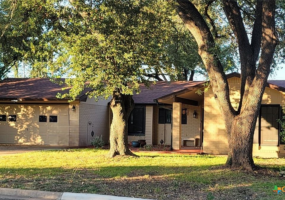 1st image of 2300 Bunker Hill Dr