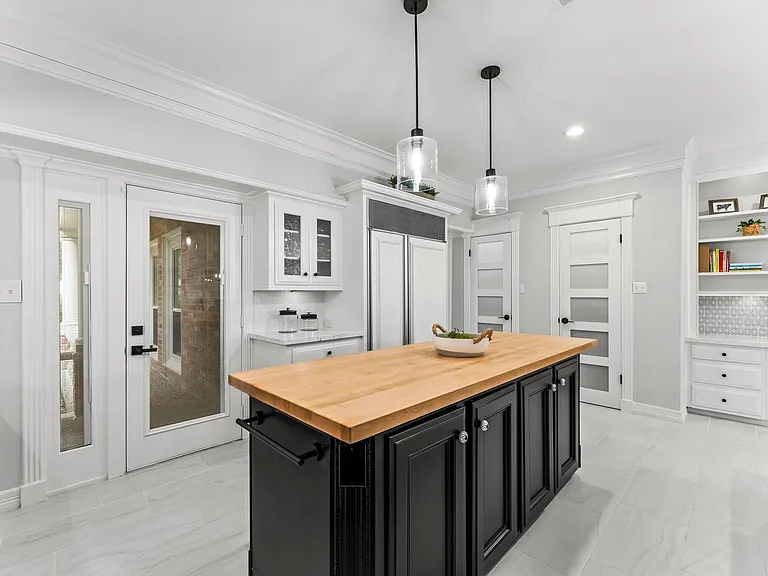 8911 Tranquil Park Dr — Photo 18