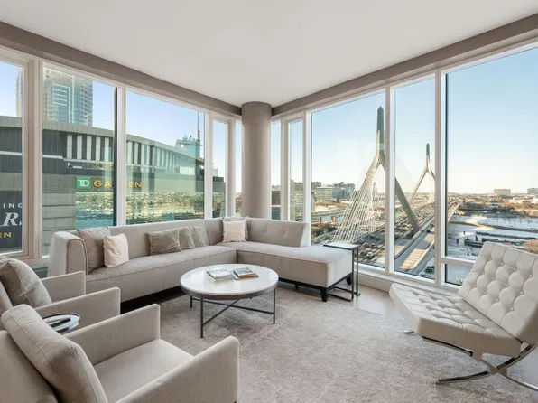 100 Lovejoy Wharf Unit 11D, Boston, MA 02114