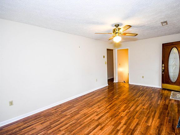 5th image of 117 Larkspur Dr