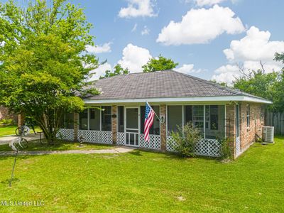 517 Victoria St, Bay Saint Louis, MS, 39520