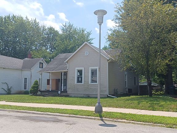 2nd image of 217 Lincoln St