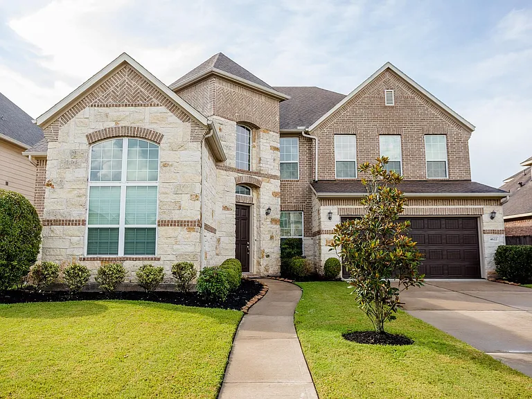 4622 Regal Shadow Ln — Photo 1