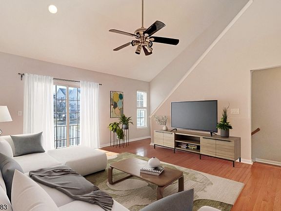 4th image of 413 Boulder Ridge Dr