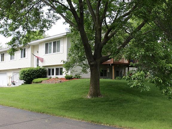 2nd image of 325 96th Ln NE
