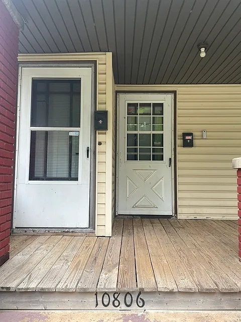 2 bed, 1083 sqft, $1,050 — Photo 2