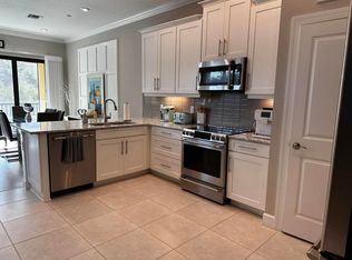 5540 Cannes Cir, Sarasota, FL 34231