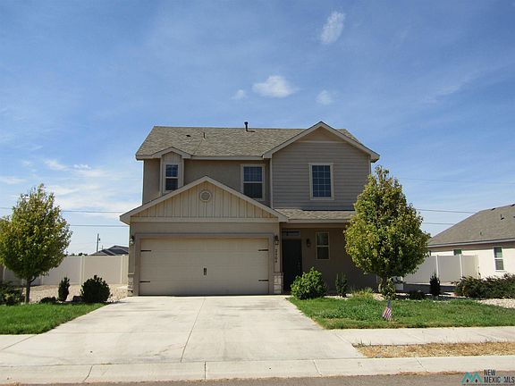 2nd image of 2404 Briscoe Ave