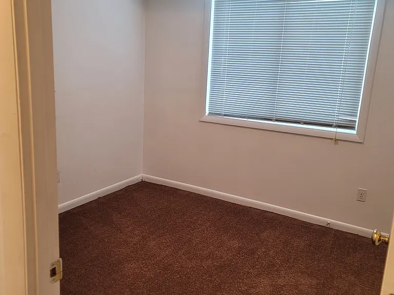 625A Chesapeake St SE #101 — Photo 10