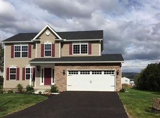 12 Springfield Drive, Hanover, PA 17331