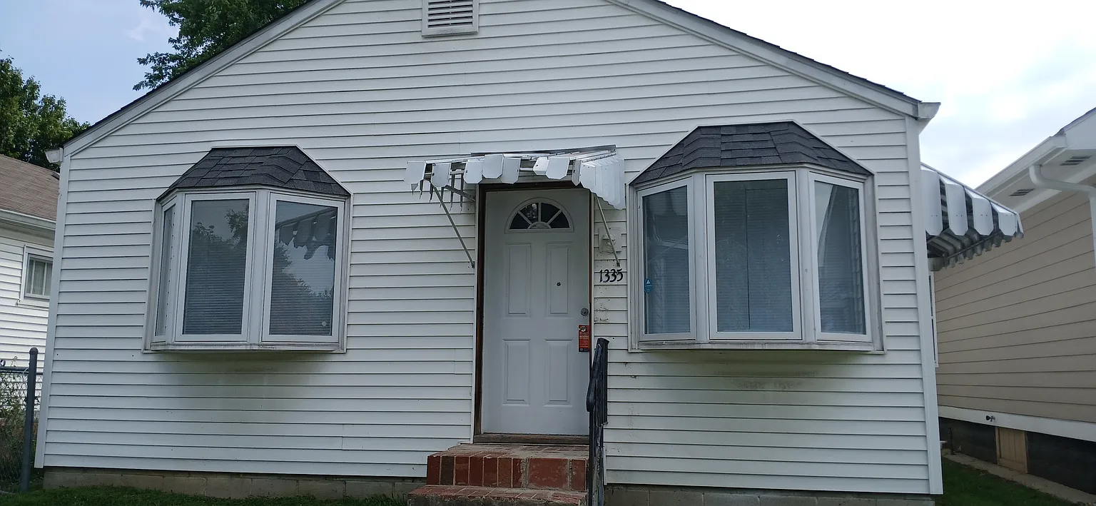 1335 N Grant Ave photo 1