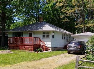 136 Victory Rd, Houghton Lake, MI 48629