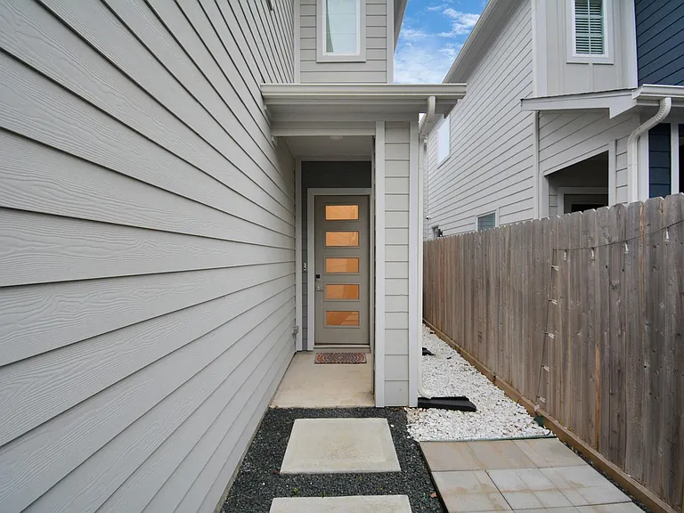 1235 W Tidwell Rd — Photo 3