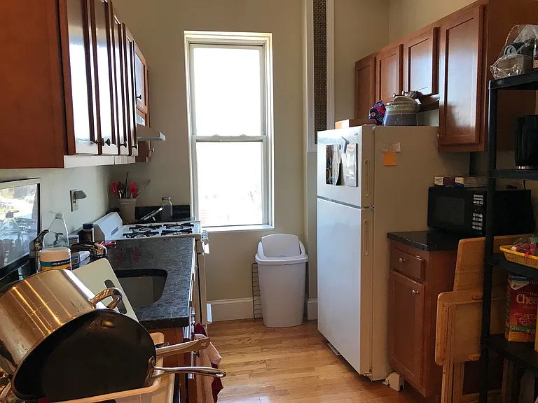 66 Quint Ave #2 — Photo 7