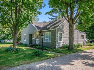 208 Forrest St, Wayland, MI 49348