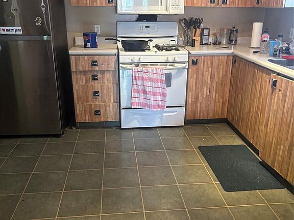 5th image of 1308 Wilhelmina Way