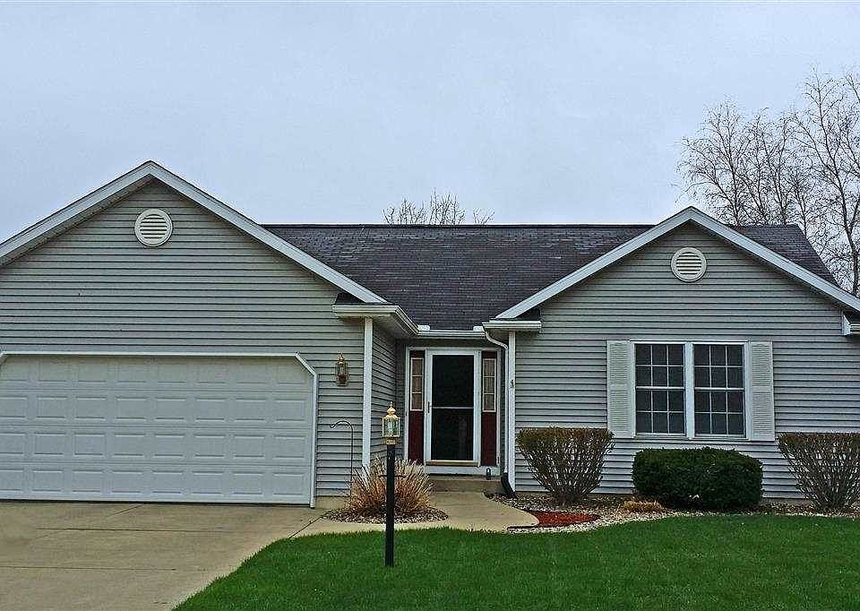 1st image of 53633 Woodvale Dr