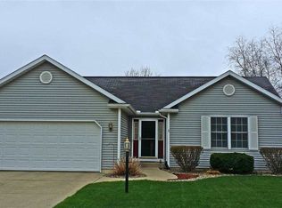 53633 Woodvale Dr, Elkhart, IN 46514