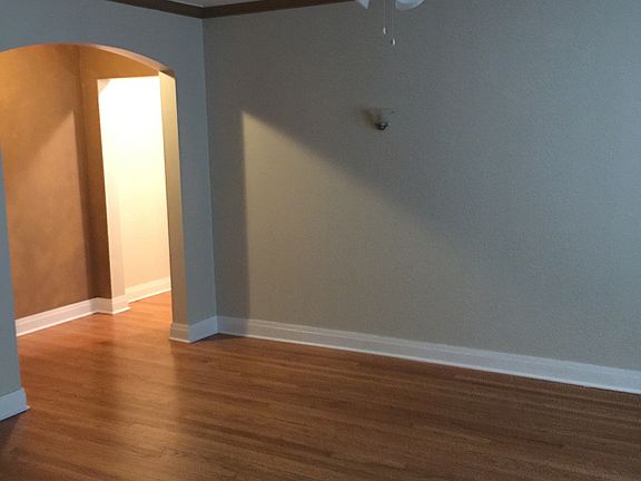 4th image of 924 Ontario St