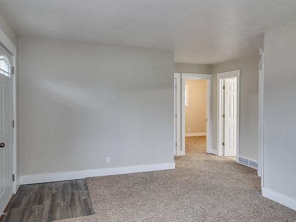 5th image of 175 Creekview Dr