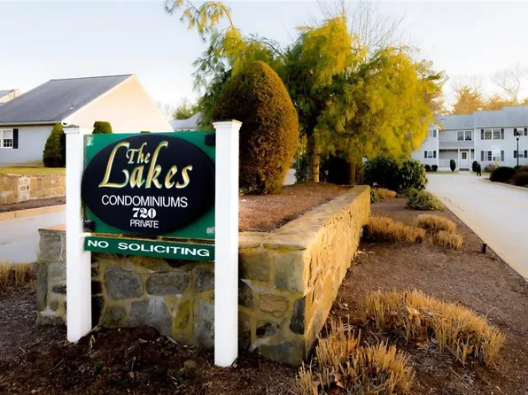 720 Putnam Pike APT 704, Smithfield, RI 02828