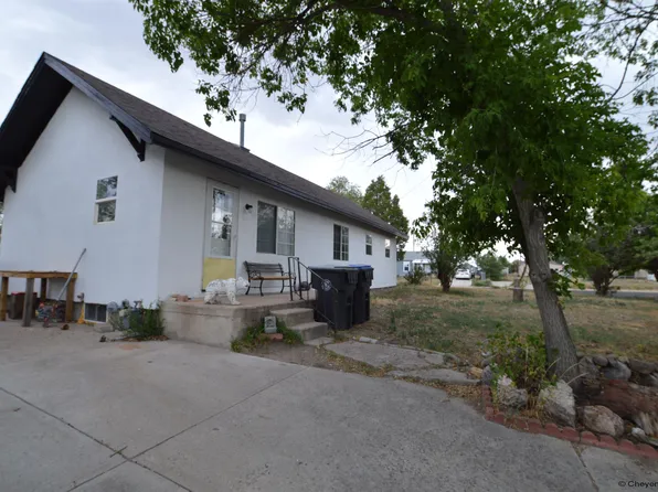 817 & 819 W 9th St, Cheyenne, WY 82007