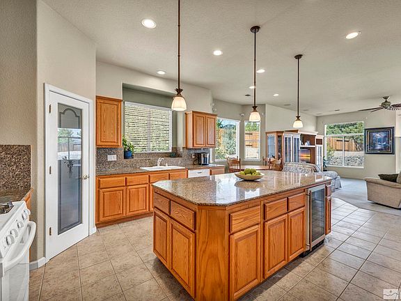 4th image of 1112 Hallertau Dr