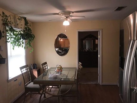 2nd image of 2905 Charles Dr
