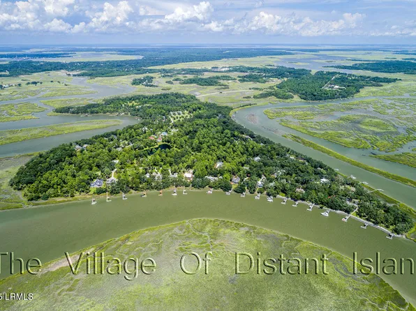 790 Distant Island Dr W, Beaufort, SC 29907