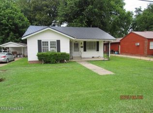 1711 Swayze St, Yazoo City, MS 39194