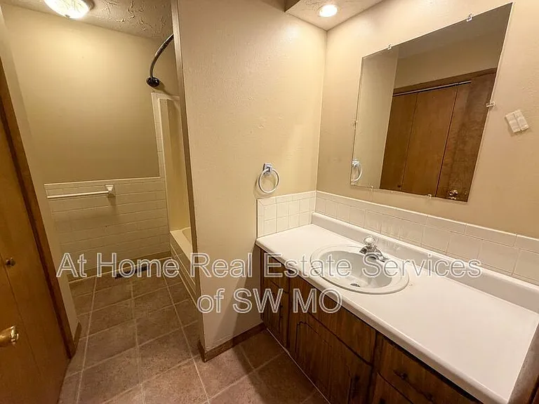 3304 E Portland St #B — Photo 8