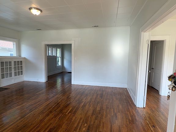 4th image of 2505 Lipscomb St