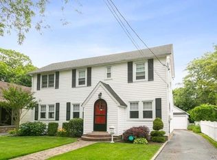 244 Violet Ave, Floral Park, NY 11001